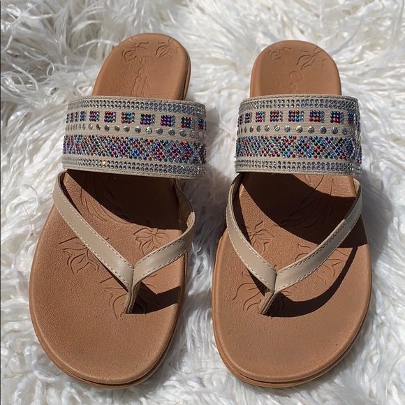 β¨π NWOB Lady Godiva Rhinestone Wedges πππ - Picture 4 of 6